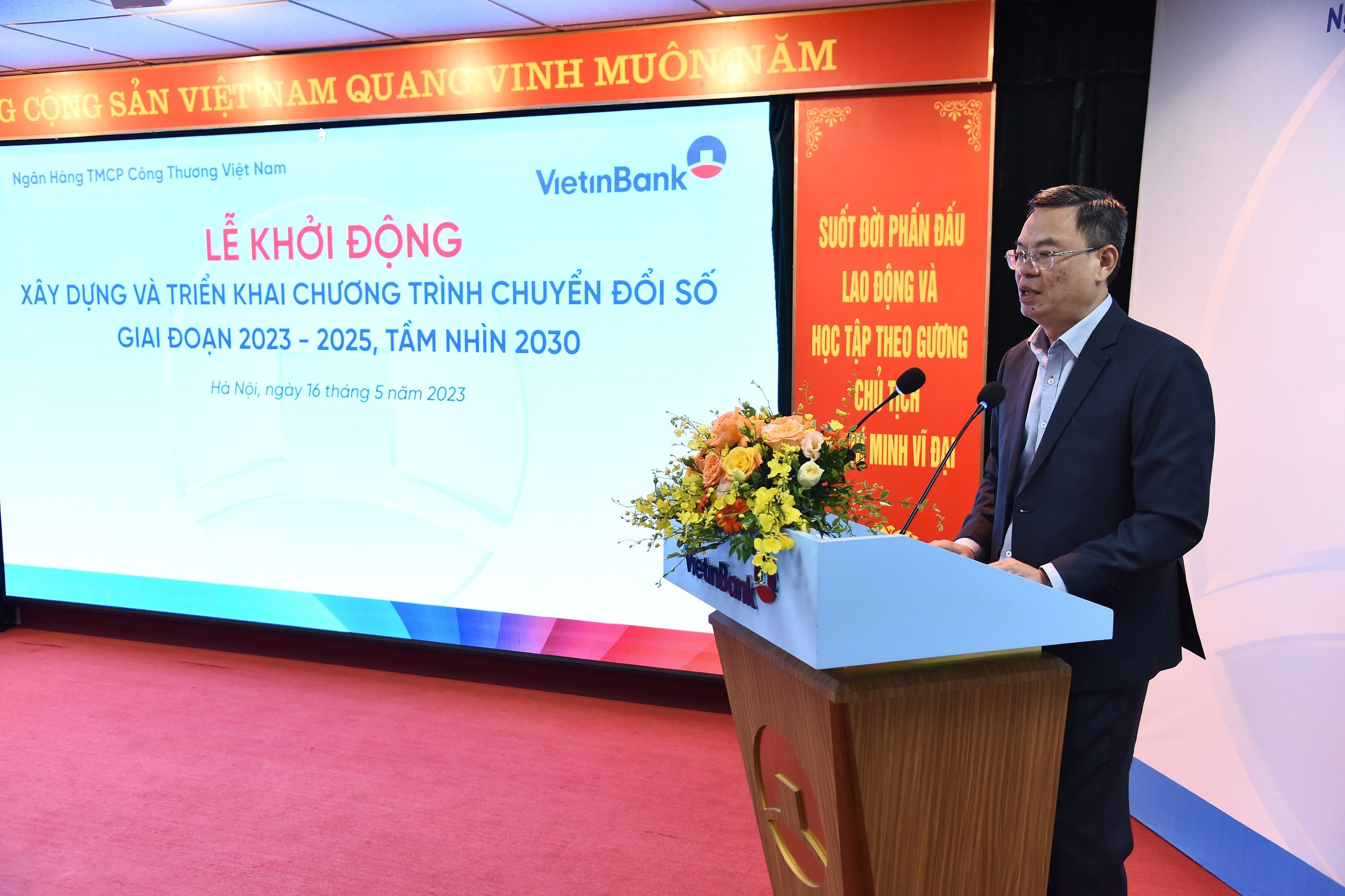 Ông Trần Minh Bình - Chủ tịch HĐQT VietinBank phát biểu tại Lễ Khởi động xây dựng và triển khai chương trình Chuyển đổi số tại VietinBank giai đoạn 2023 - 2025, tầm nhìn 2030