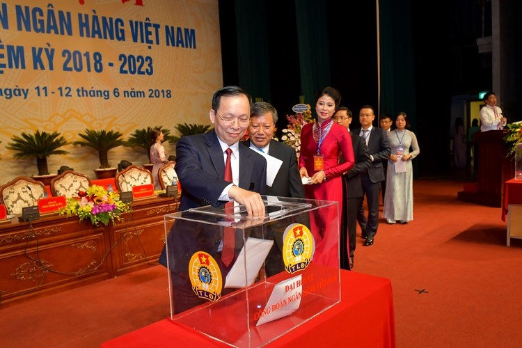 Công đoàn Ngân hàng Việt Nam hướng dẫn tuyên truyền trước, trong và sau Đại hội VII Công đoàn Ngân hàng Việt Nam hướng dẫn tuyên truyền trước, trong và sau Đại hội VII