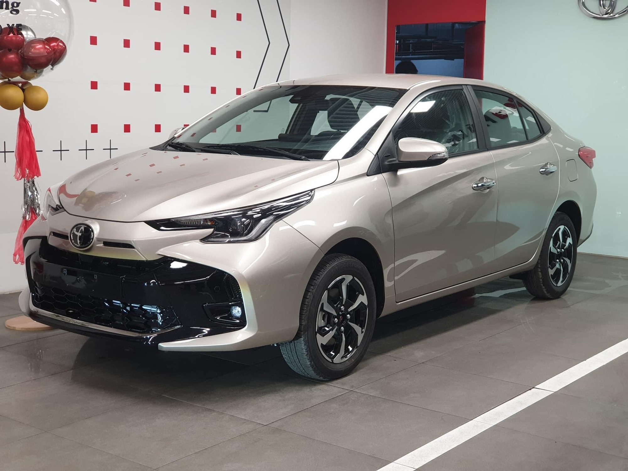 Toyota Vios 2023 vừa ra mắt nhưng đã giảm giá bán