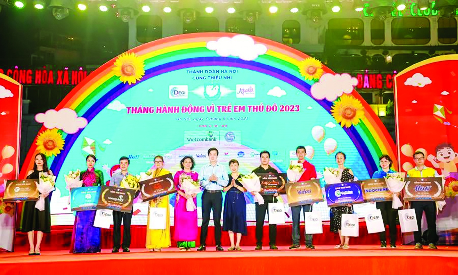 Vietcombank đồng hành cùng Tháng hành động vì trẻ em Thủ đô Vietcombank đồng hành cùng Tháng hành động vì trẻ em Thủ đô