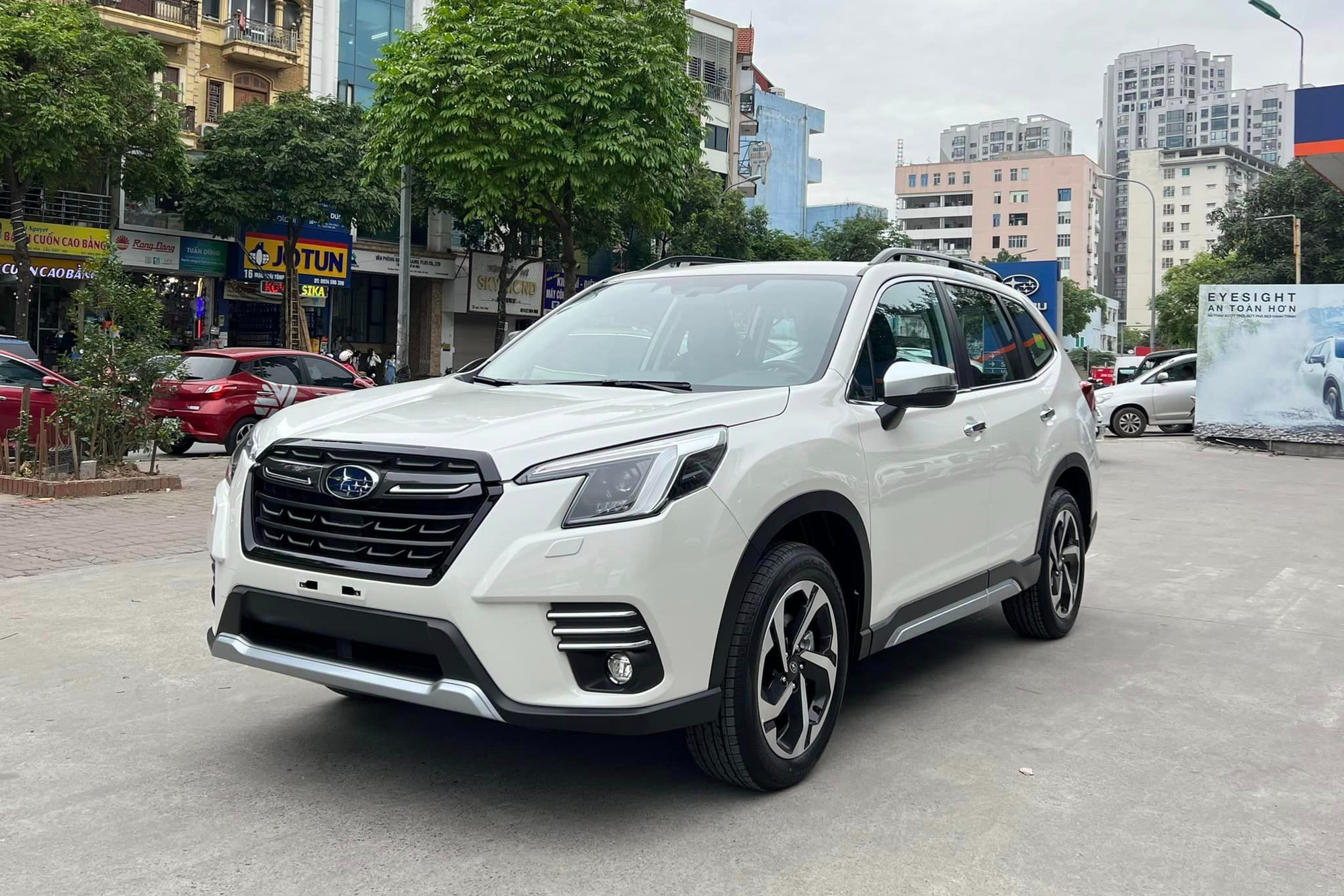 Giá SUV hạng C liên tục ‘dò đáy’ mới: Forester, CX-5 dưới 800 triệu, làm khó cả xe hạng B - Ảnh 1.