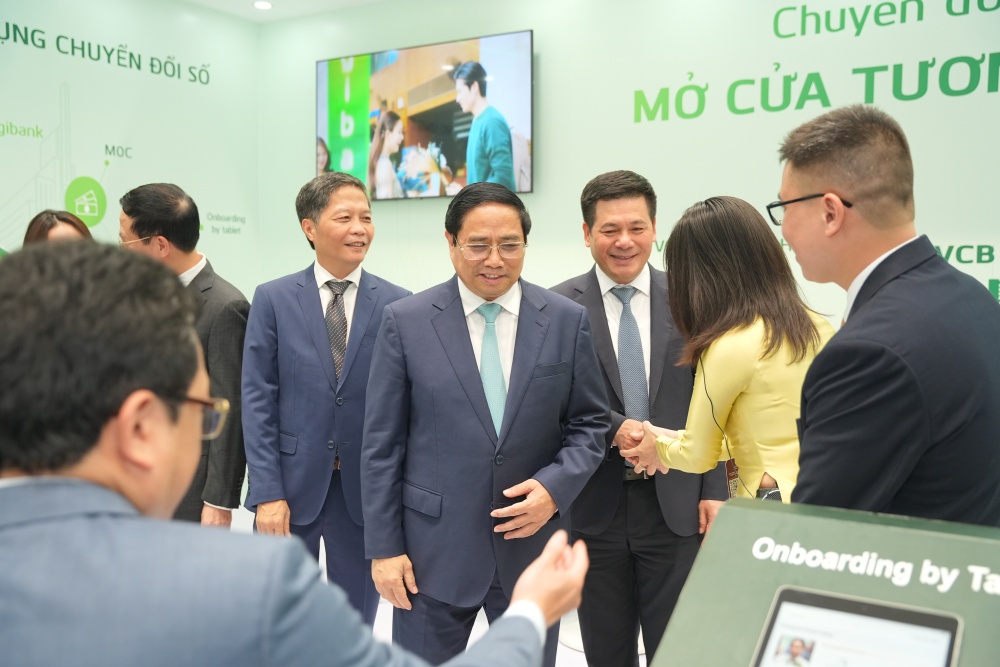 Tạo đột phá rút ngắn quá trình công nghiệp hóa, hiện đại hóa