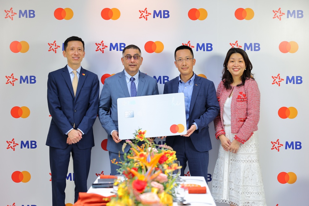 MB và Mastercard ra mắt thẻ đa năng Hi LOL lần đầu tiên ở Đông Nam Á