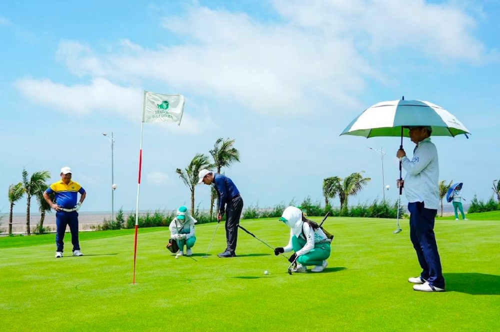 Thúc đẩy đầu tư và du lịch golf tại khu vực miền Trung - Tây Nguyên Thúc đẩy đầu tư và du lịch golf tại khu vực miền Trung - Tây Nguyên