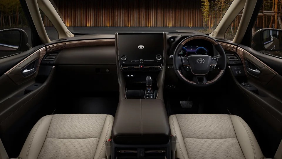 Toyota Alphard 2024 ra mắt