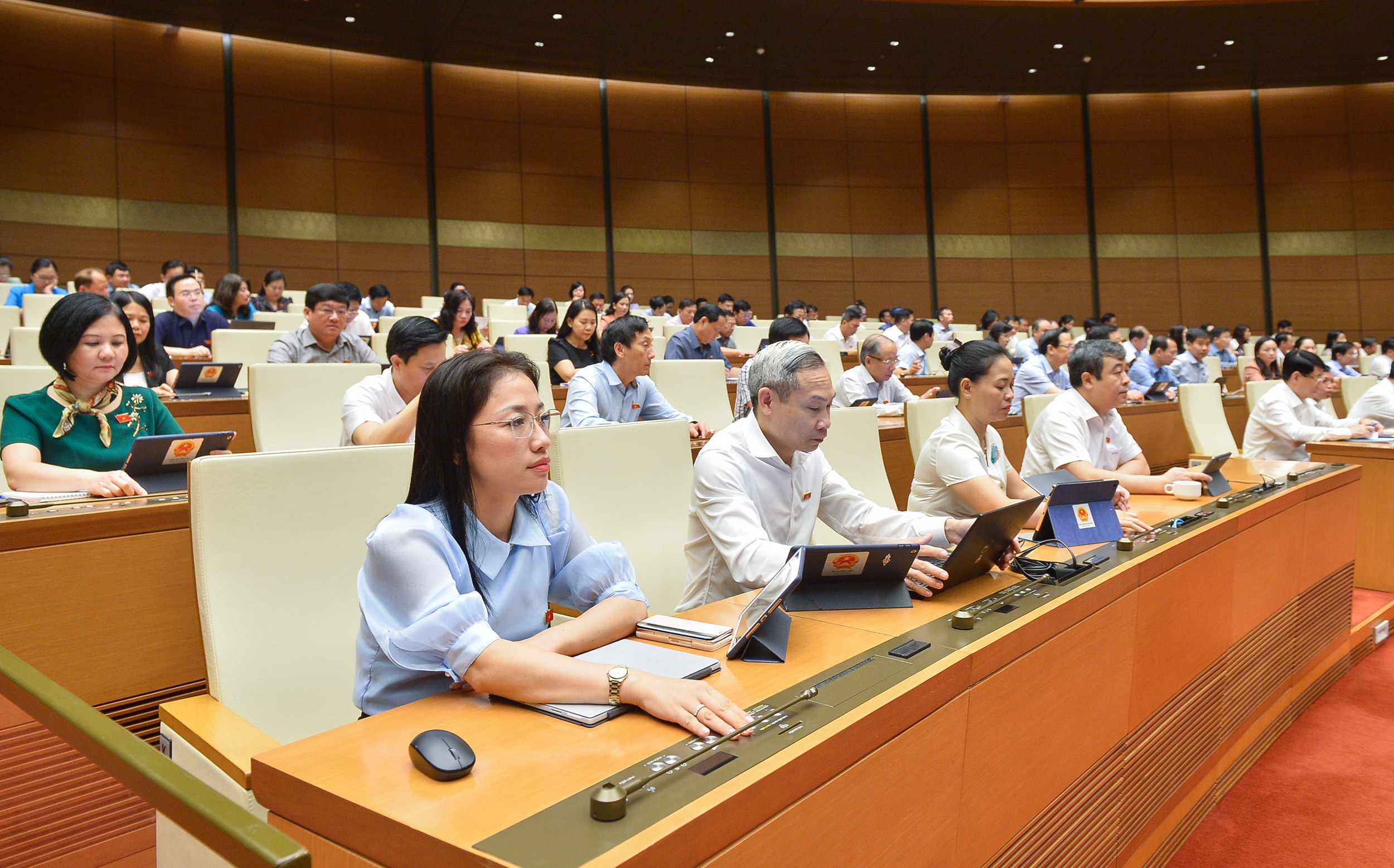 8 hành vi bị nghiêm cấm trong giao dịch điện tử 8 hành vi bị nghiêm cấm trong giao dịch điện tử