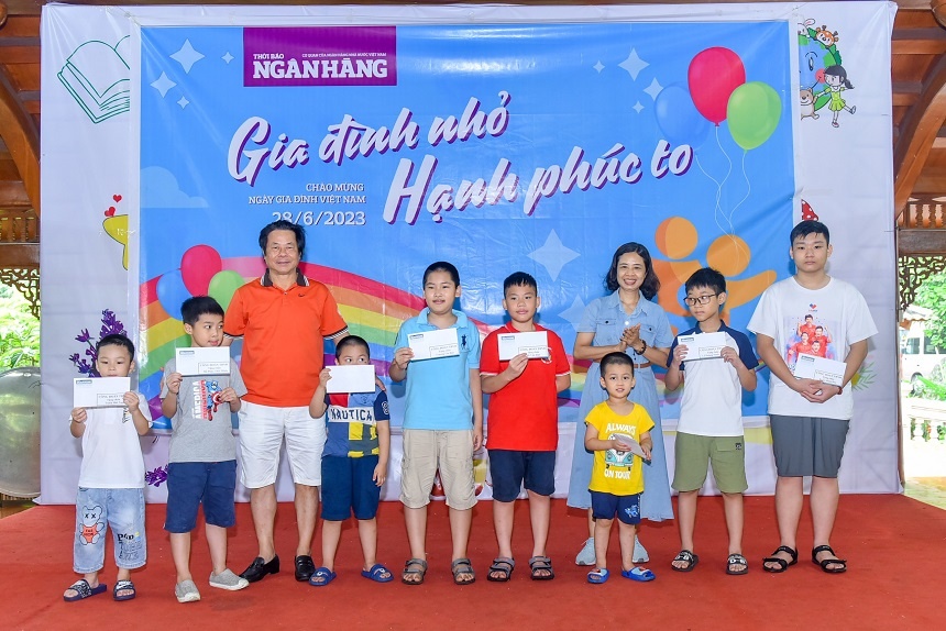 Kết nối gia đình Thời báo Ngân hàng