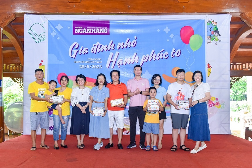 Kết nối gia đình Thời báo Ngân hàng