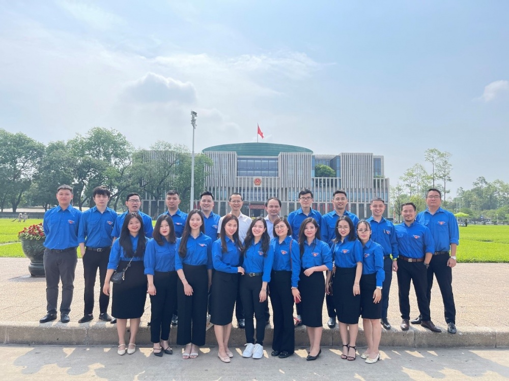 Bức thư tình đầu tiên