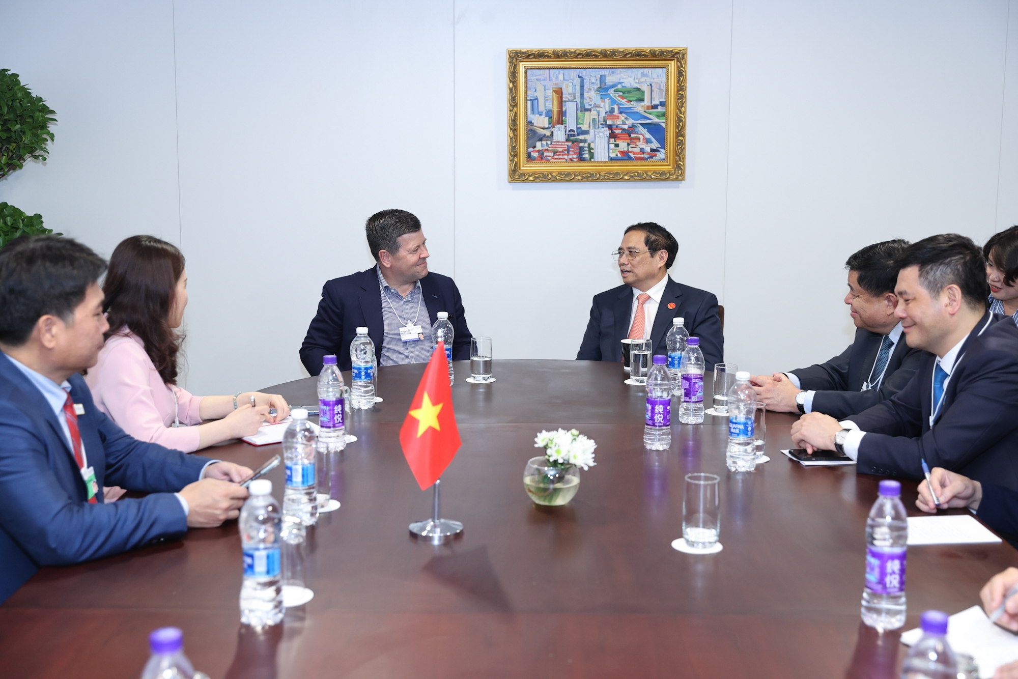 Đối thoại chiến lược quốc gia Việt Nam – WEF: Chia sẻ kinh nghiệm của Việt Nam như một hình mẫu - Ảnh 7. Đối thoại chiến lược quốc gia Việt Nam – WEF: Chia sẻ kinh nghiệm của Việt Nam như một hình mẫu - Ảnh 7.