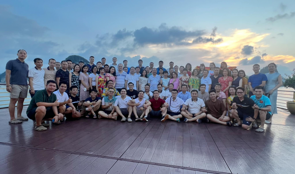 SẾP CỦA CHÚNG TÔI