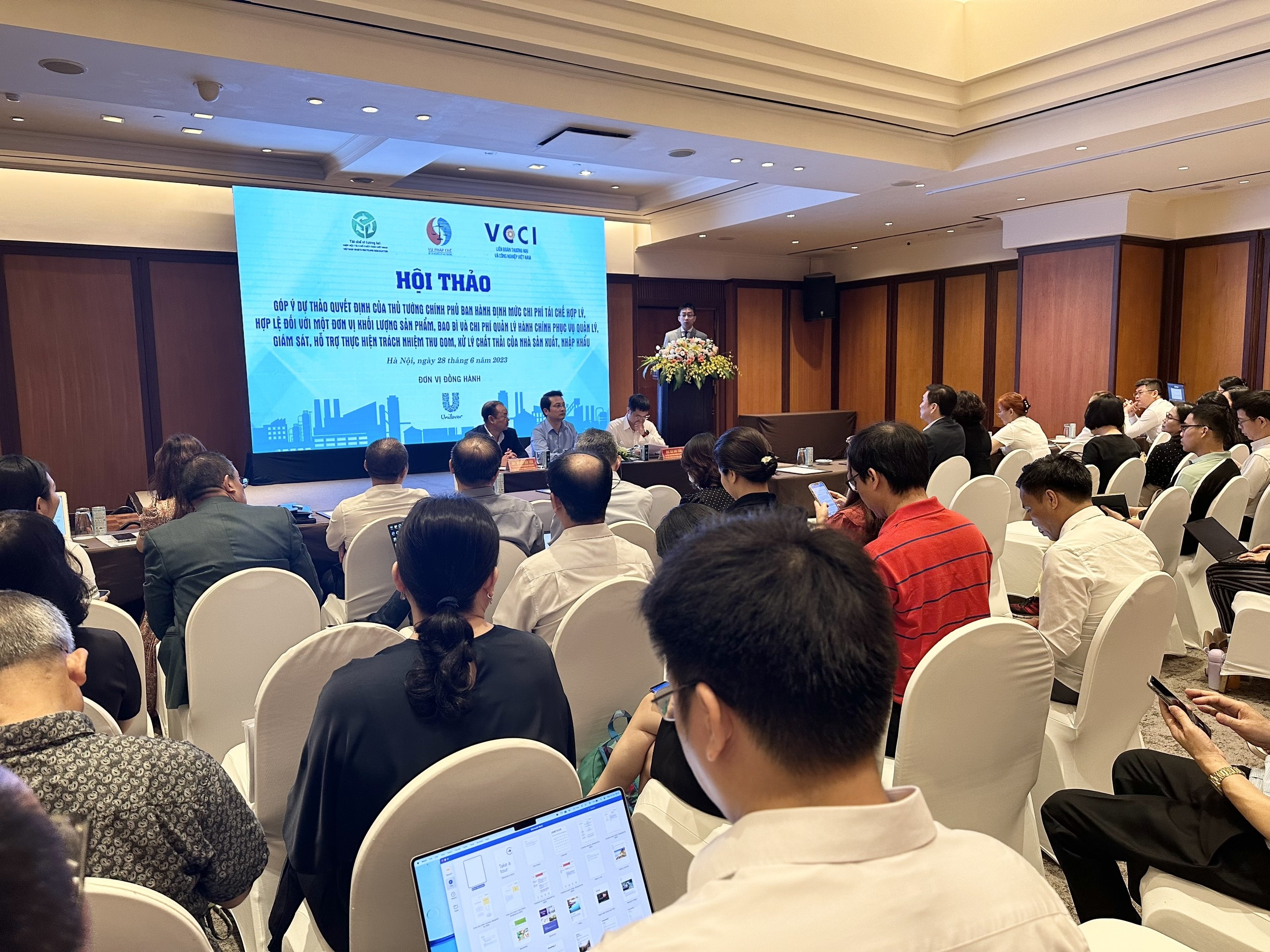 Định mức chi phí tái chế không hợp lý sẽ gây khó cho doanh nghiệp