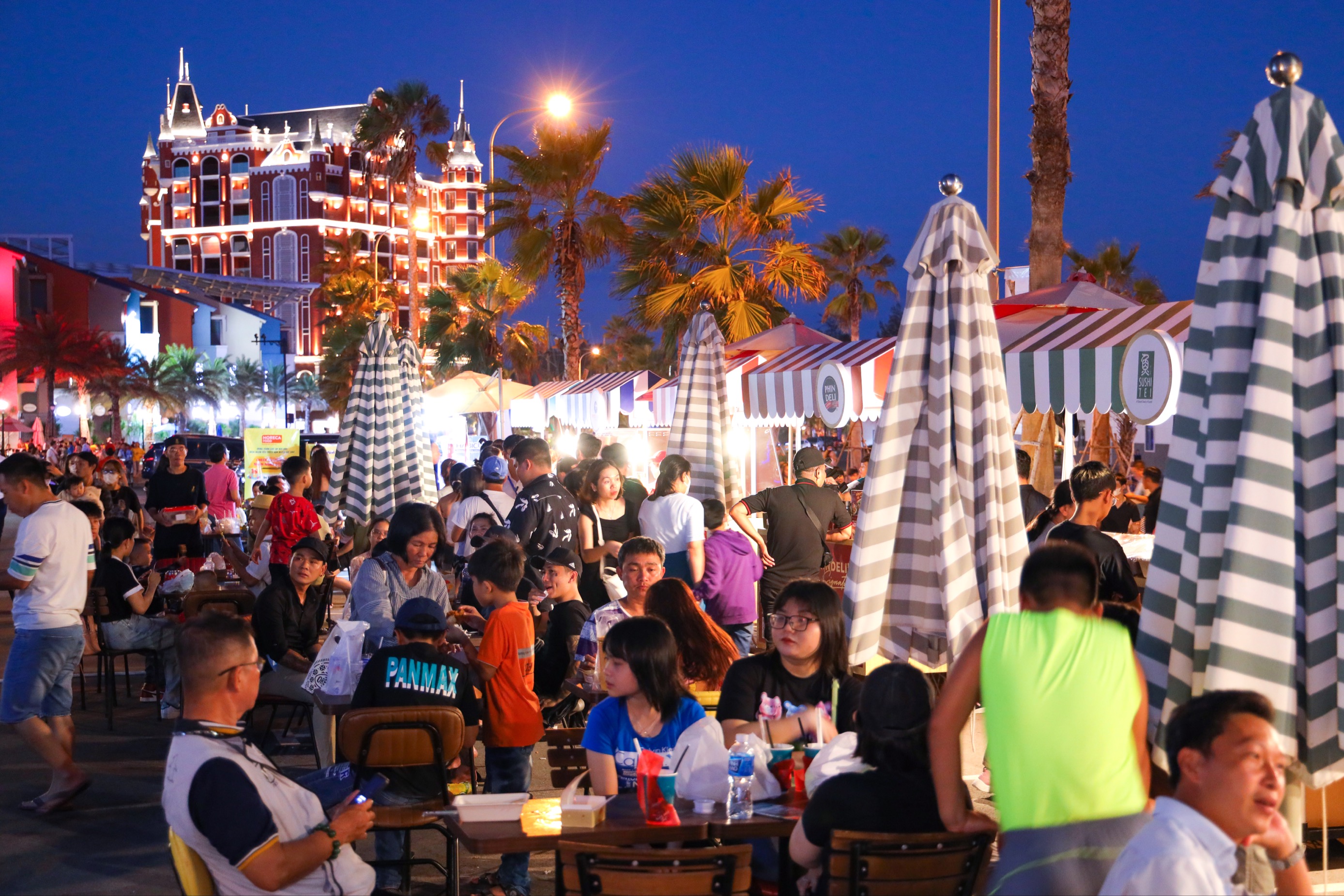 Tuyến phố Festival Street NovaWorld Phan Thiet Tuyến phố Festival Street NovaWorld Phan Thiet