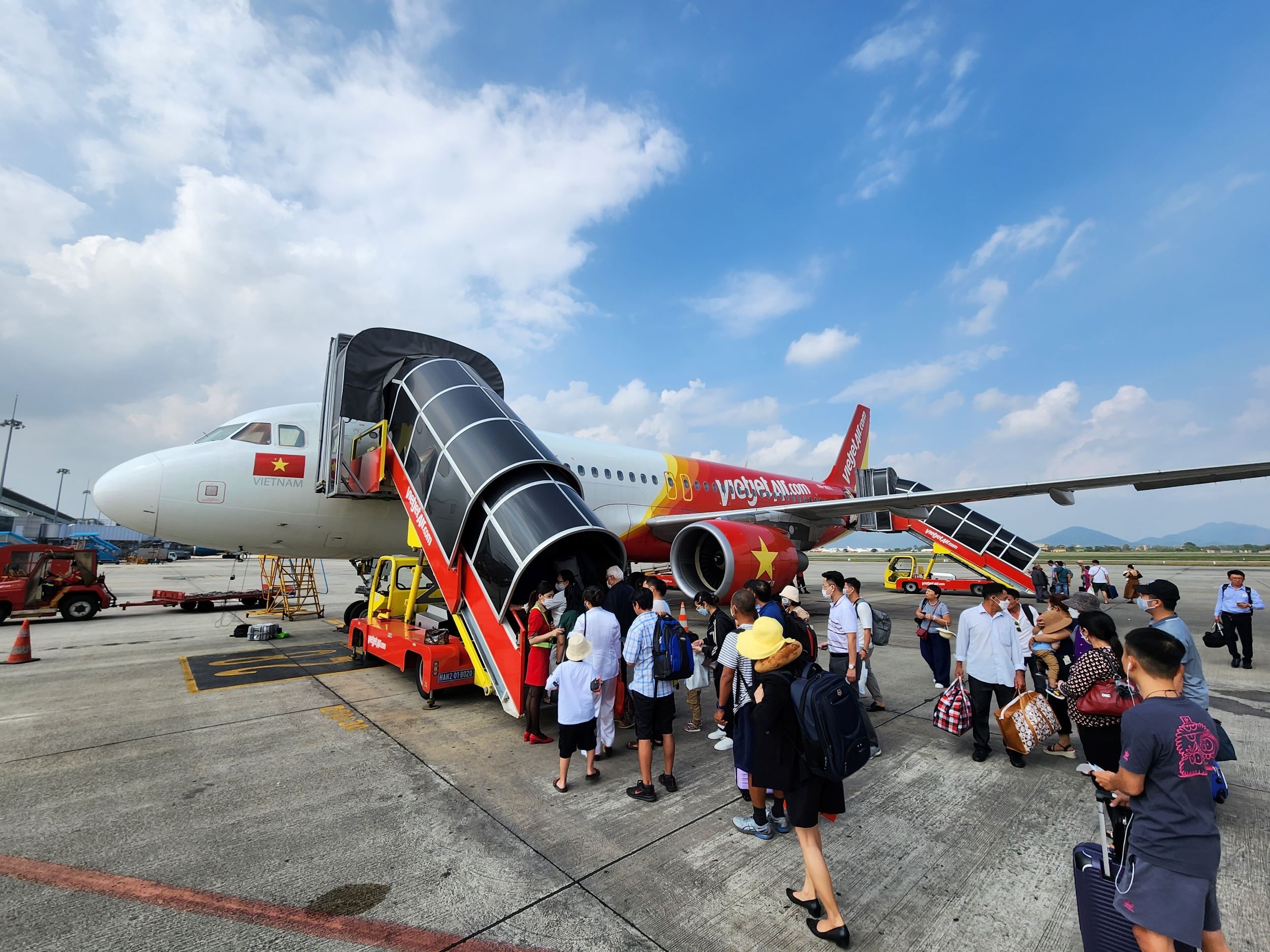 Vietjet luôn yêu chiều và dành tặng khách hàng những điều tốt đẹp nhất