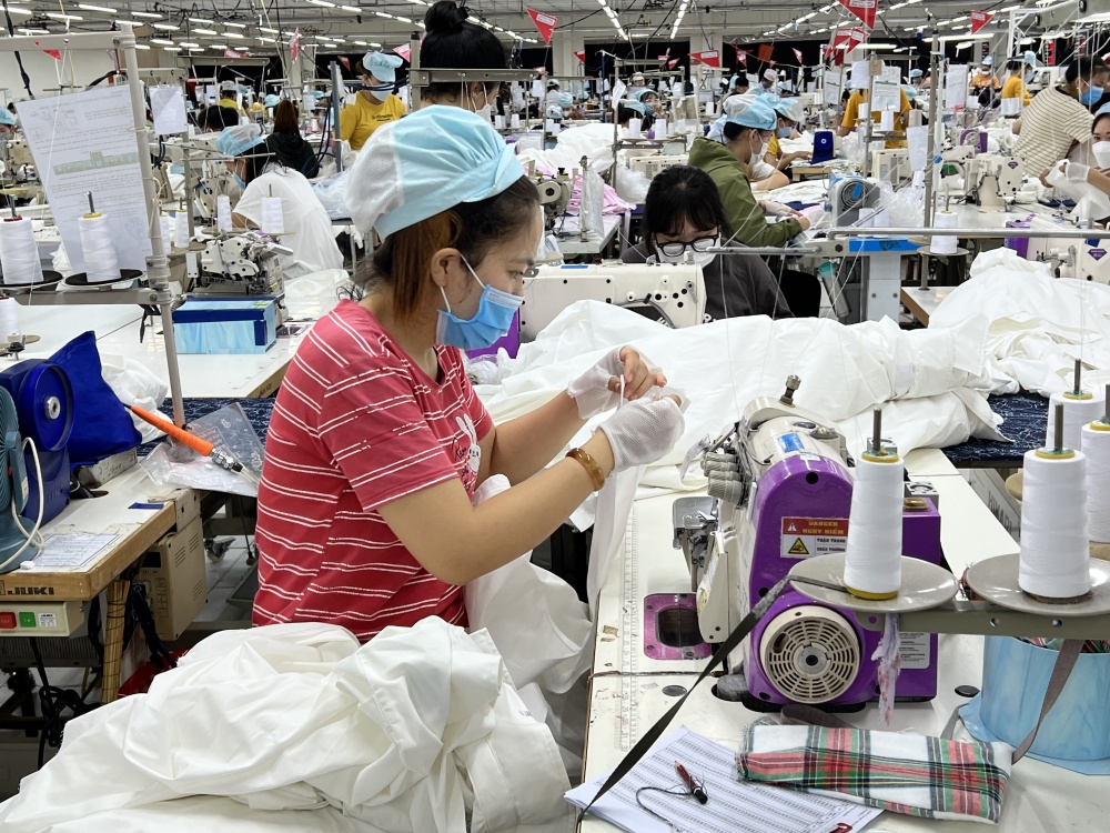 Sản xuất công nghiệp phục hồi 98,8% so với thời điểm kinh tế bùng nổ cùng kỳ năm 2022