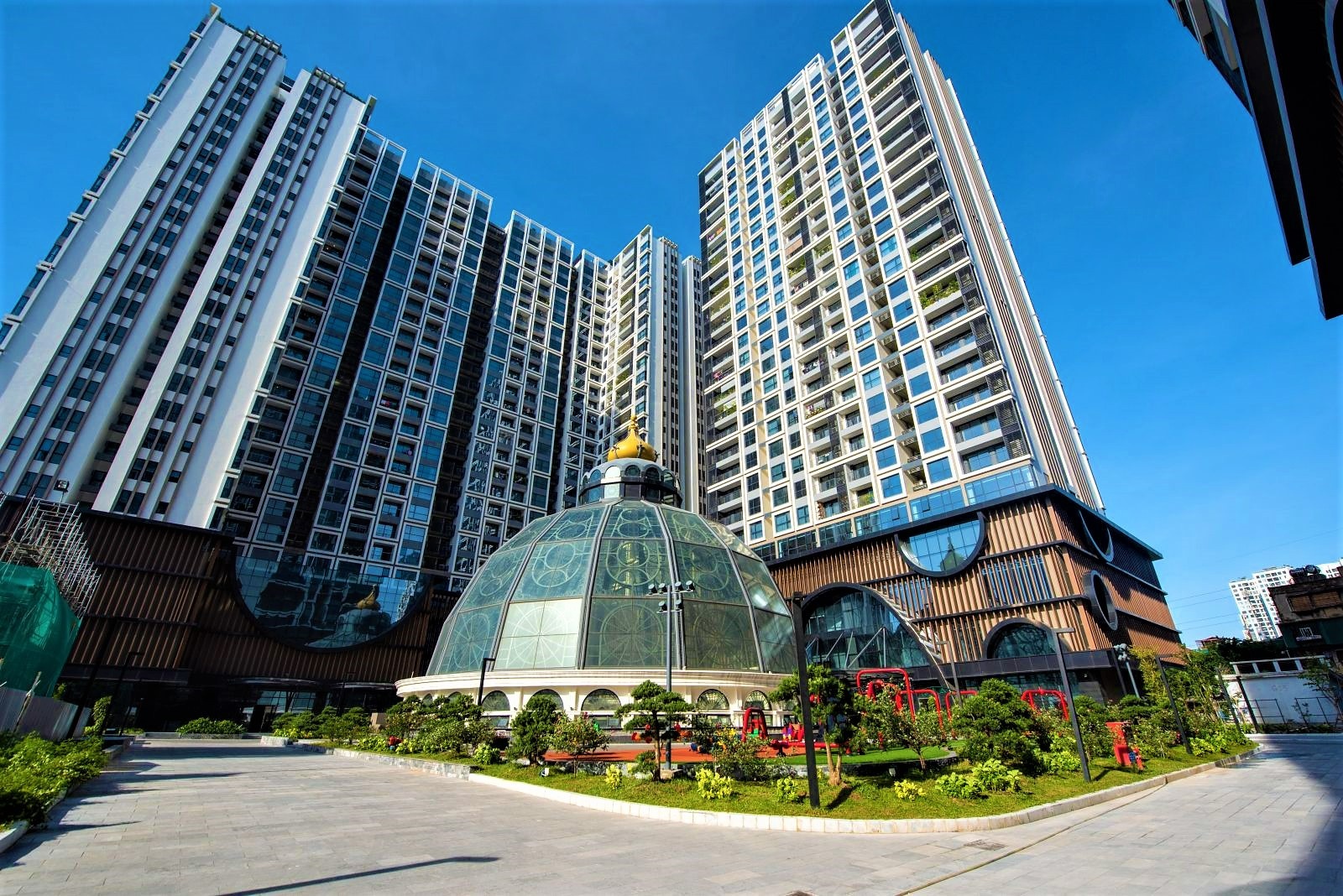 Nguồn cầu nhà vẫn duy trì ở mức cao do tỷ lệ di cư thuần dương. Nguồn cầu nhà vẫn duy trì ở mức cao do tỷ lệ di cư thuần dương.