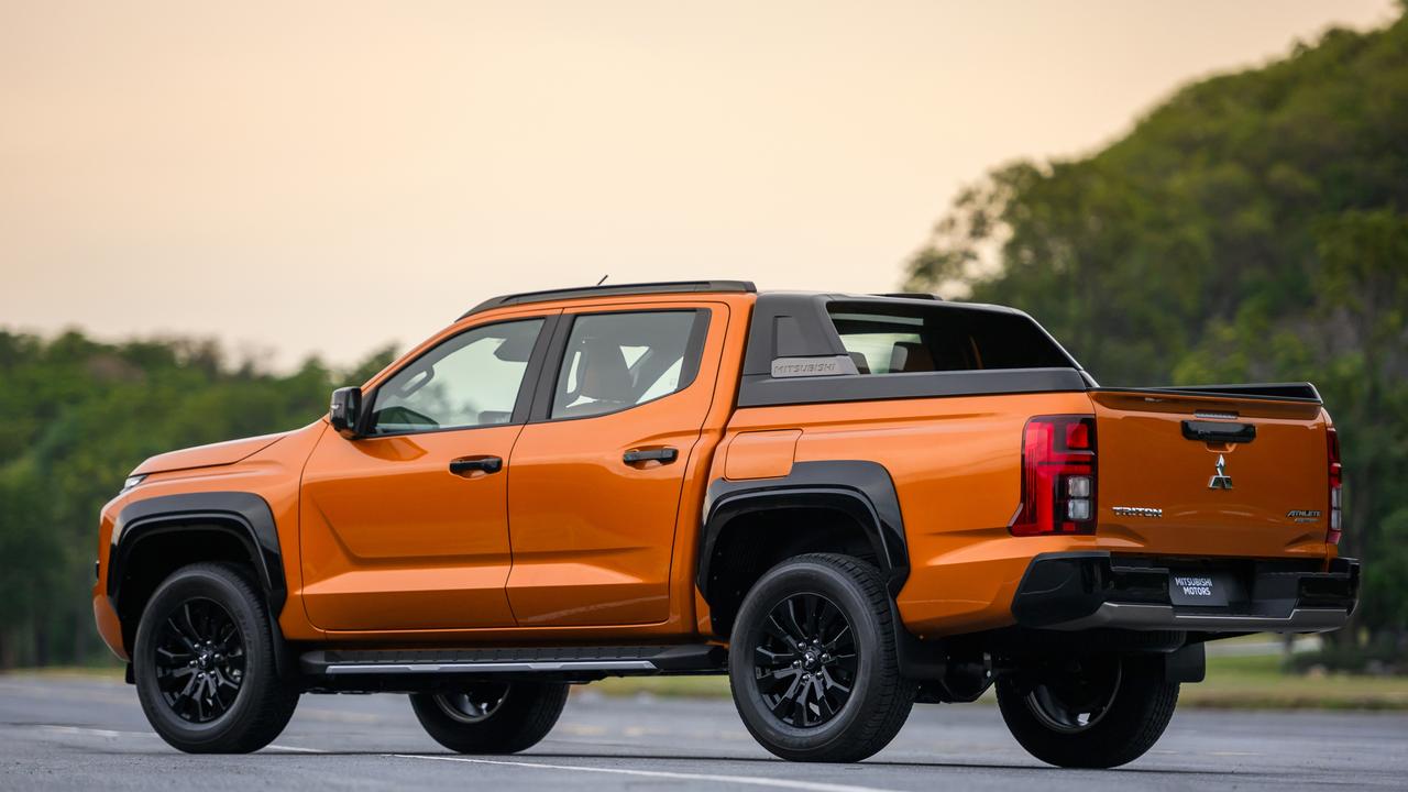 Mitsubishi Triton 2024 ra mắt Mitsubishi Triton 2024 ra mắt