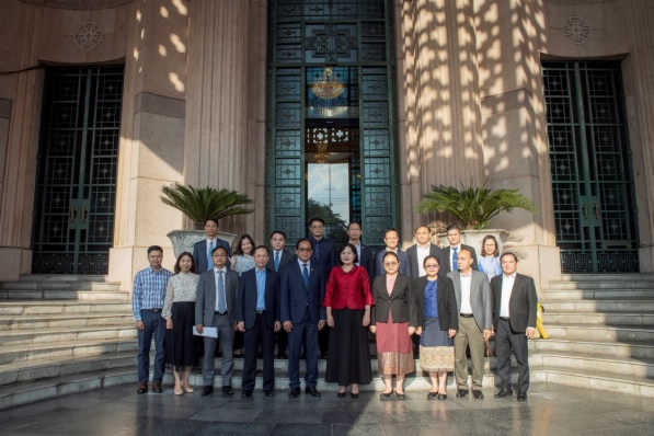 NHCHDCND Lào và NHNN Việt Nam hợp tác chặt chẽ thúc đẩy cho tình hữu nghị truyền thống hai nước NHCHDCND Lào và NHNN Việt Nam hợp tác chặt chẽ thúc đẩy cho tình hữu nghị truyền thống hai nước