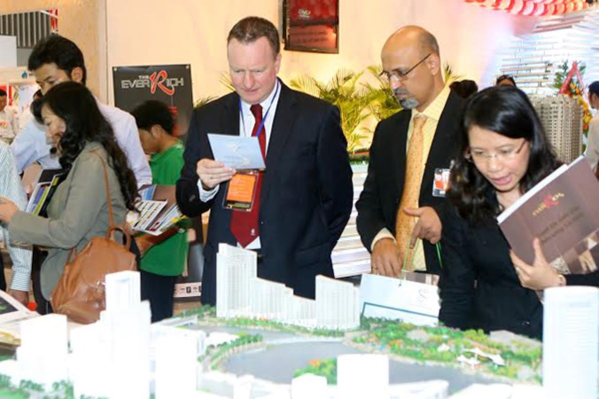 Các tổ chức, cá nhân nước ngoài đã mua và sở hữu nhà ở tại Việt Nam, tập trung chủ yếu tại các tỉnh, thành phố lớn như Hà Nội và TP.HCM. Các tổ chức, cá nhân nước ngoài đã mua và sở hữu nhà ở tại Việt Nam, tập trung chủ yếu tại các tỉnh, thành phố lớn như Hà Nội và TP.HCM.