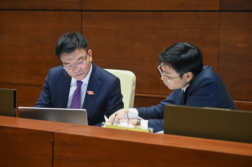 Đấu tranh chống tham nhũng chính sách và tiêu cực trong đấu giá tài sản