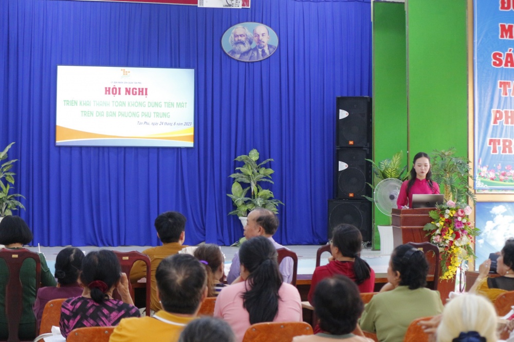 TP.HCM triển khai Thanh toán không dùng tiền mặt đến địa bàn phường