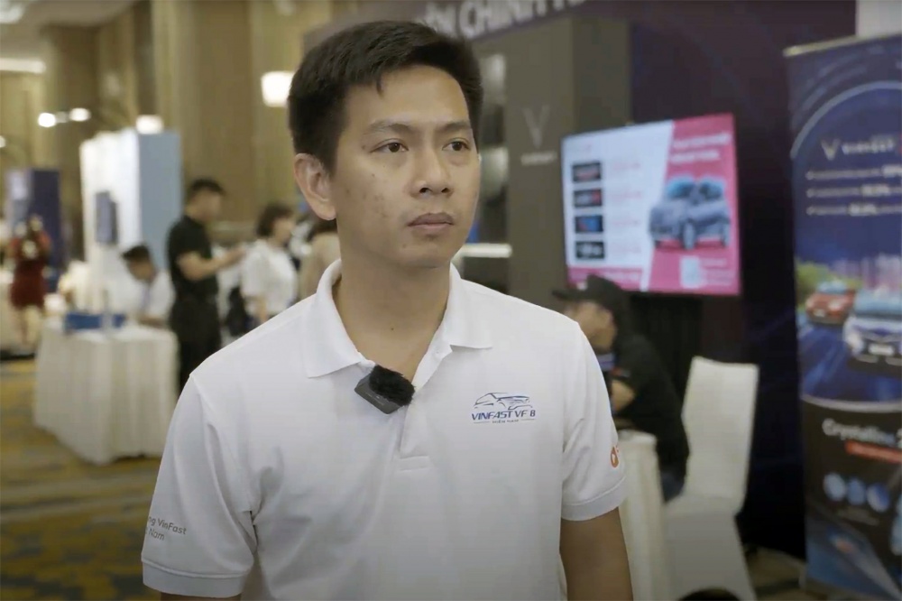 Anh Ân (Bình Dương), chủ xe VinFast VF 8 thích thú với khả năng cập nhật công nghệ của xe VinFast Anh Ân (Bình Dương), chủ xe VinFast VF 8 thích thú với khả năng cập nhật công nghệ của xe VinFast
