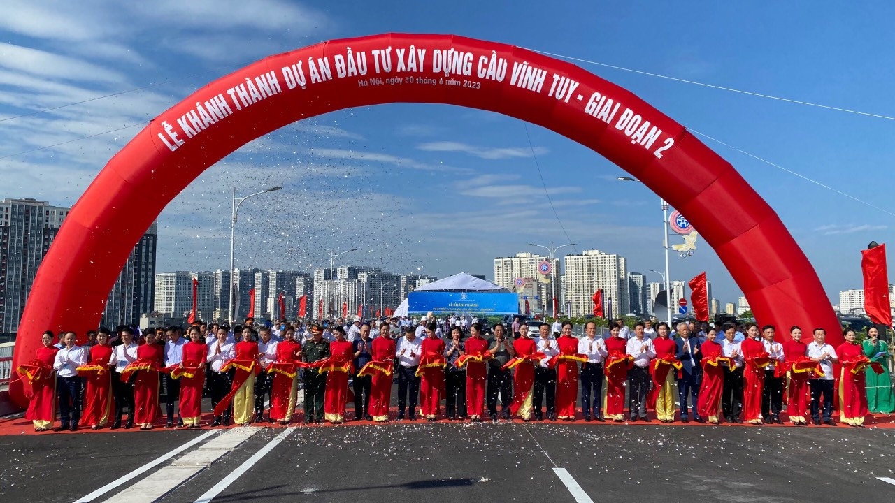 Cầu Vĩnh Tuy 2 đưa vào hoạt động sẽ giảm tải cho cầu Vĩnh Tuy 1 vốn thường xuyên ùn tắc