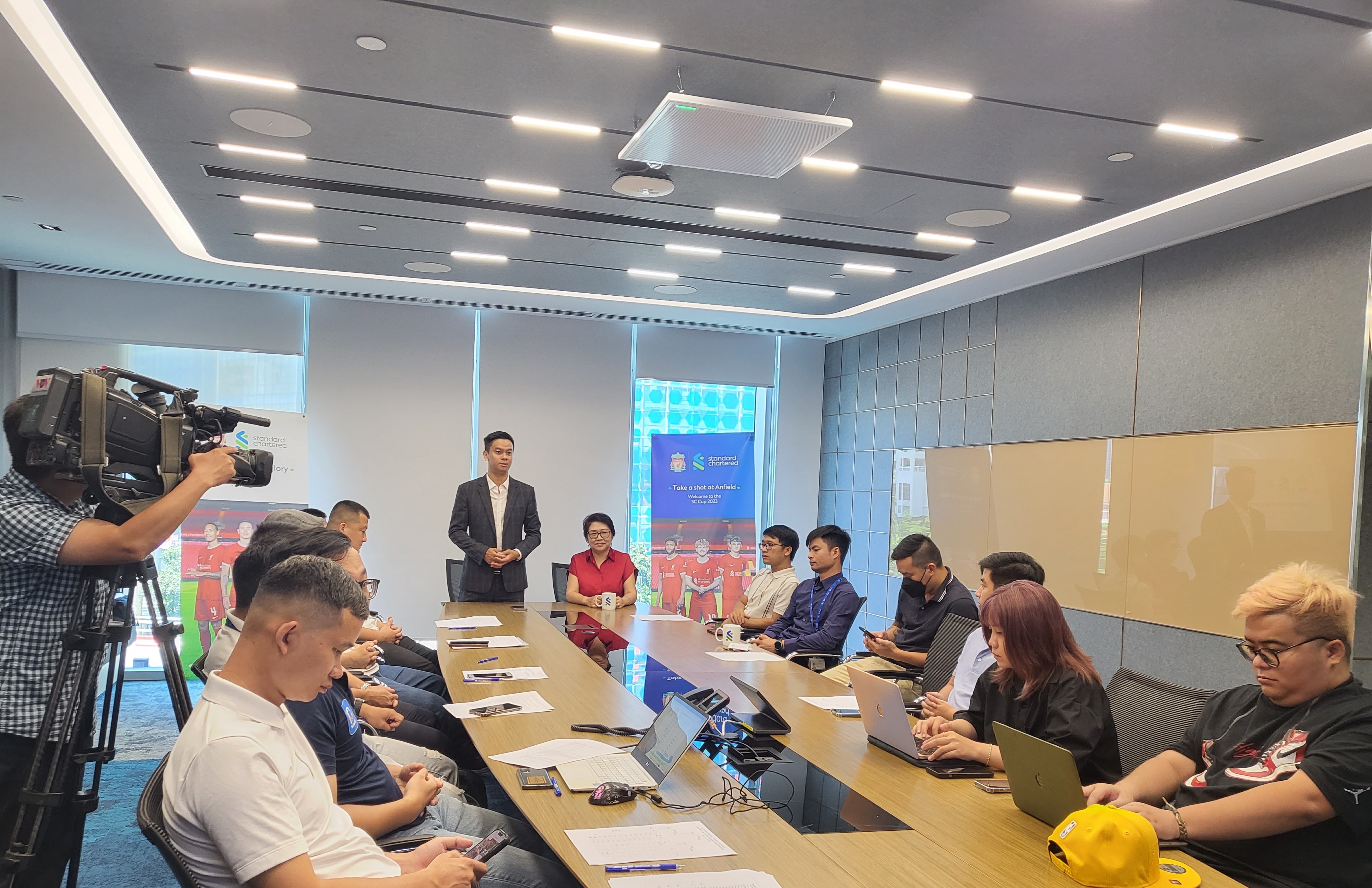 Giải bóng đá Cúp Standard Chartered 2023 sắp khởi tranh tại Việt Nam