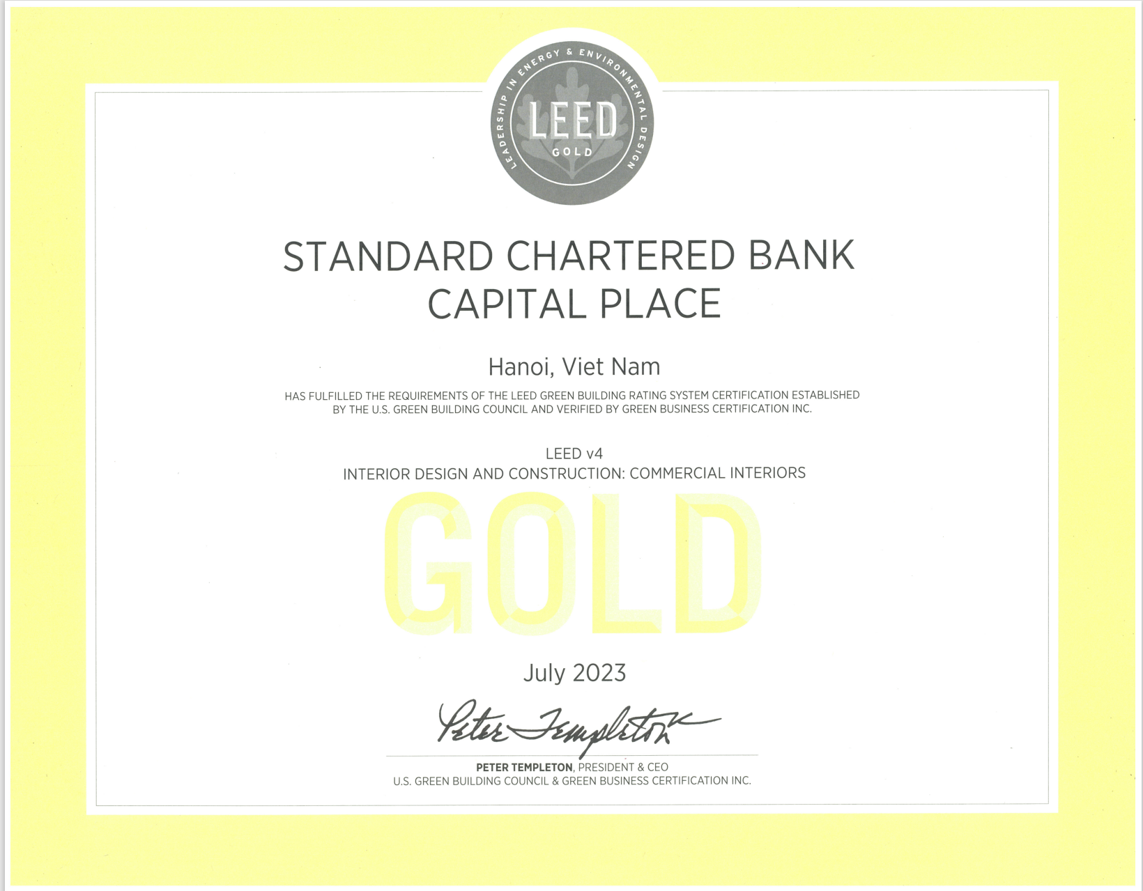 Standard Chartered Việt Nam nhận chứng chỉ LEED Gold