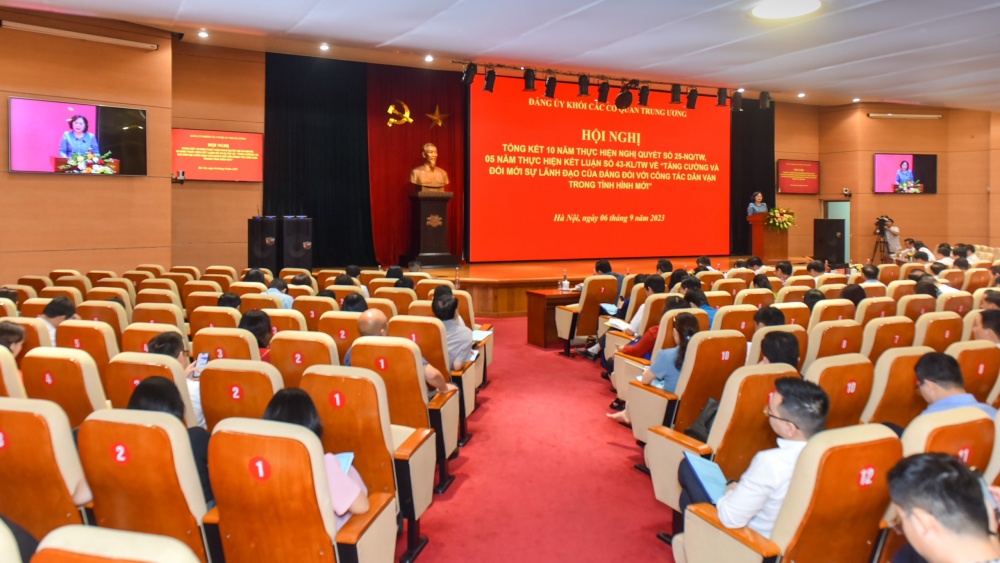 Trọng dân, gần dân, hiểu dân, học dân và có trách nhiệm với dân