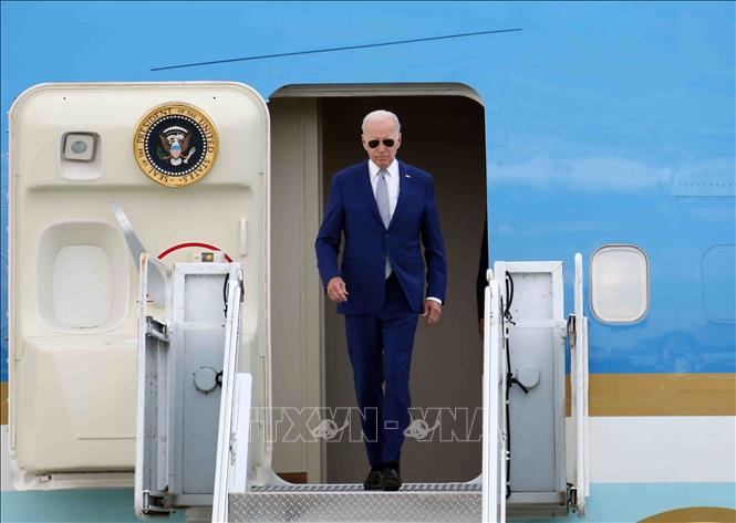 Tổng thống Hoa Kỳ Joe Biden bắt đầu chuyến thăm cấp Nhà nước tới Việt Nam - Ảnh 1.