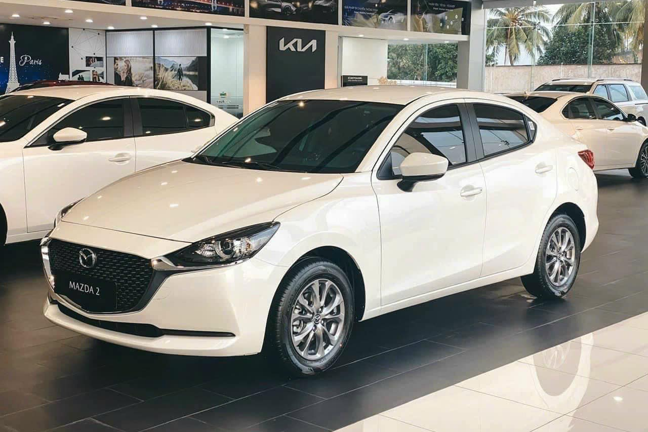 Mazda điều chỉnh giá bán loạt xe tại Việt Nam: CX-30 giảm tới 45 triệu, giá CX-3 gần chạm đáy phân khúc - Ảnh 1.