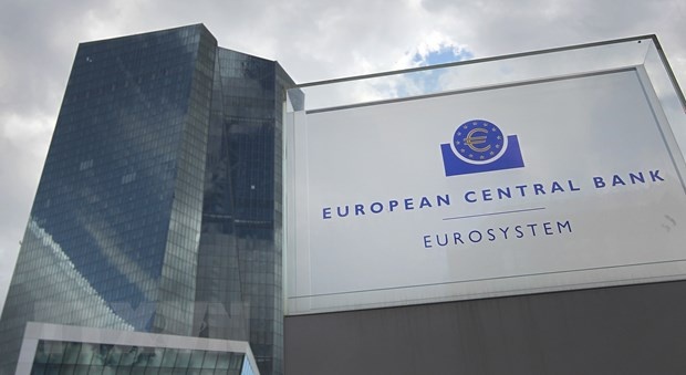 ECB tăng lãi suất lần thứ 10 liên tiếp, lên mức cao kỷ lục