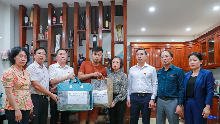 Ngân hàng, ví điện tử quyên góp, hỗ trợ gia đình nạn nhân vụ cháy chung cư mini Ngân hàng, ví điện tử quyên góp, hỗ trợ gia đình nạn nhân vụ cháy chung cư mini