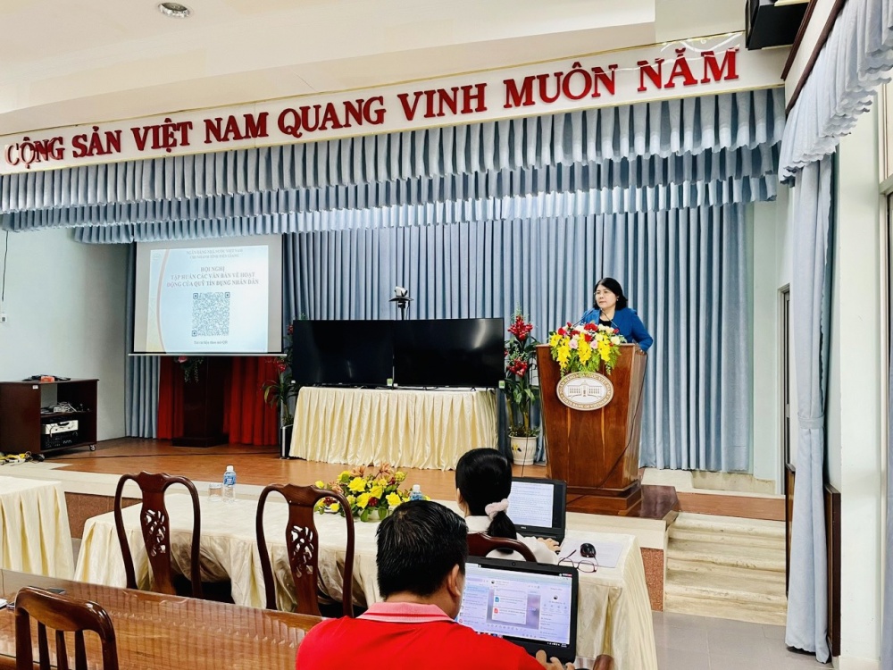 Bà Nguyễn Thị Đậm phát biểu tại Hội nghị
