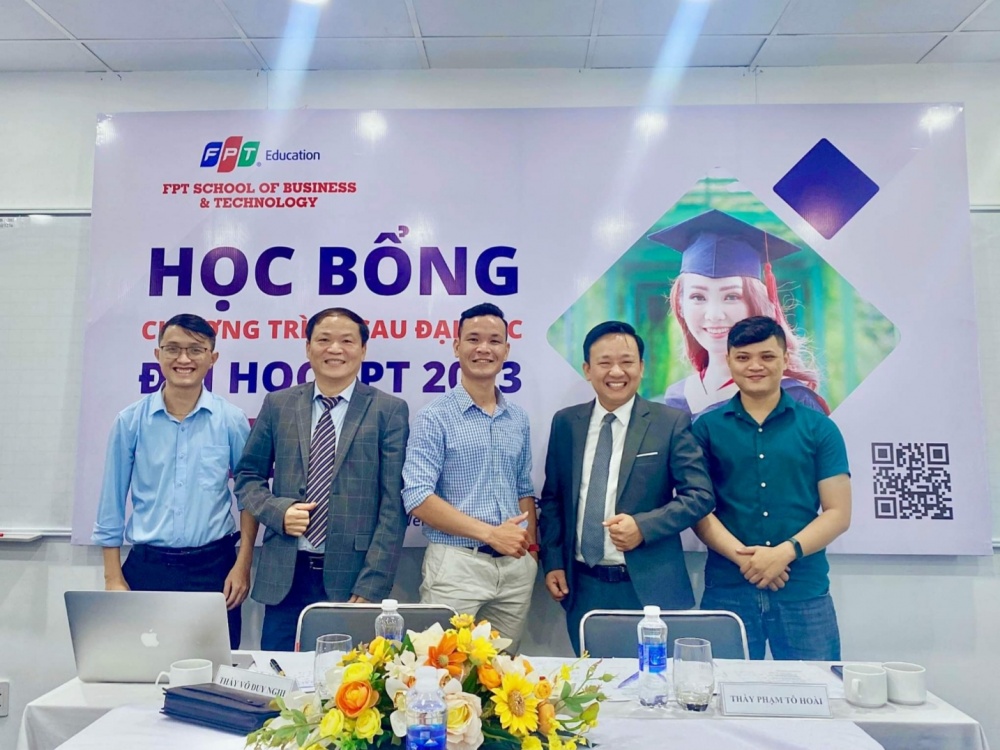 FSB chi 16 tỷ đồng cho học bổng thạc sĩ