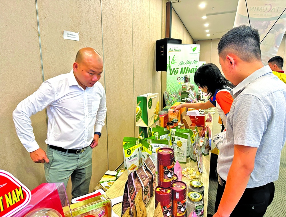Các DNNVV tích cực mở rộng thị trường thông qua các gian hàng giới thiệu sản phẩm