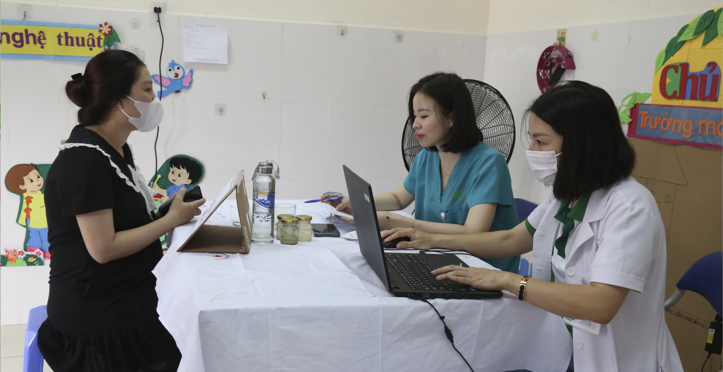 Deloitte Việt Nam ghi dấu ấn 10 năm đồng hành cùng Vùng 4 Hải quân Deloitte Việt Nam ghi dấu ấn 10 năm đồng hành cùng Vùng 4 Hải quân