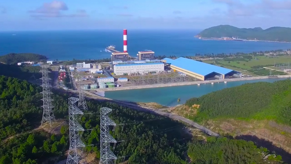 Tổ máy số 1 Nhà máy Nhiệt điện Vũng Áng 1 (thị xã Kỳ Anh) vừa hòa lưới điện quốc gia sau gần 2 năm phải tạm ngừng hoạt động. Tổ máy số 1 Nhà máy Nhiệt điện Vũng Áng 1 (thị xã Kỳ Anh) vừa hòa lưới điện quốc gia sau gần 2 năm phải tạm ngừng hoạt động.