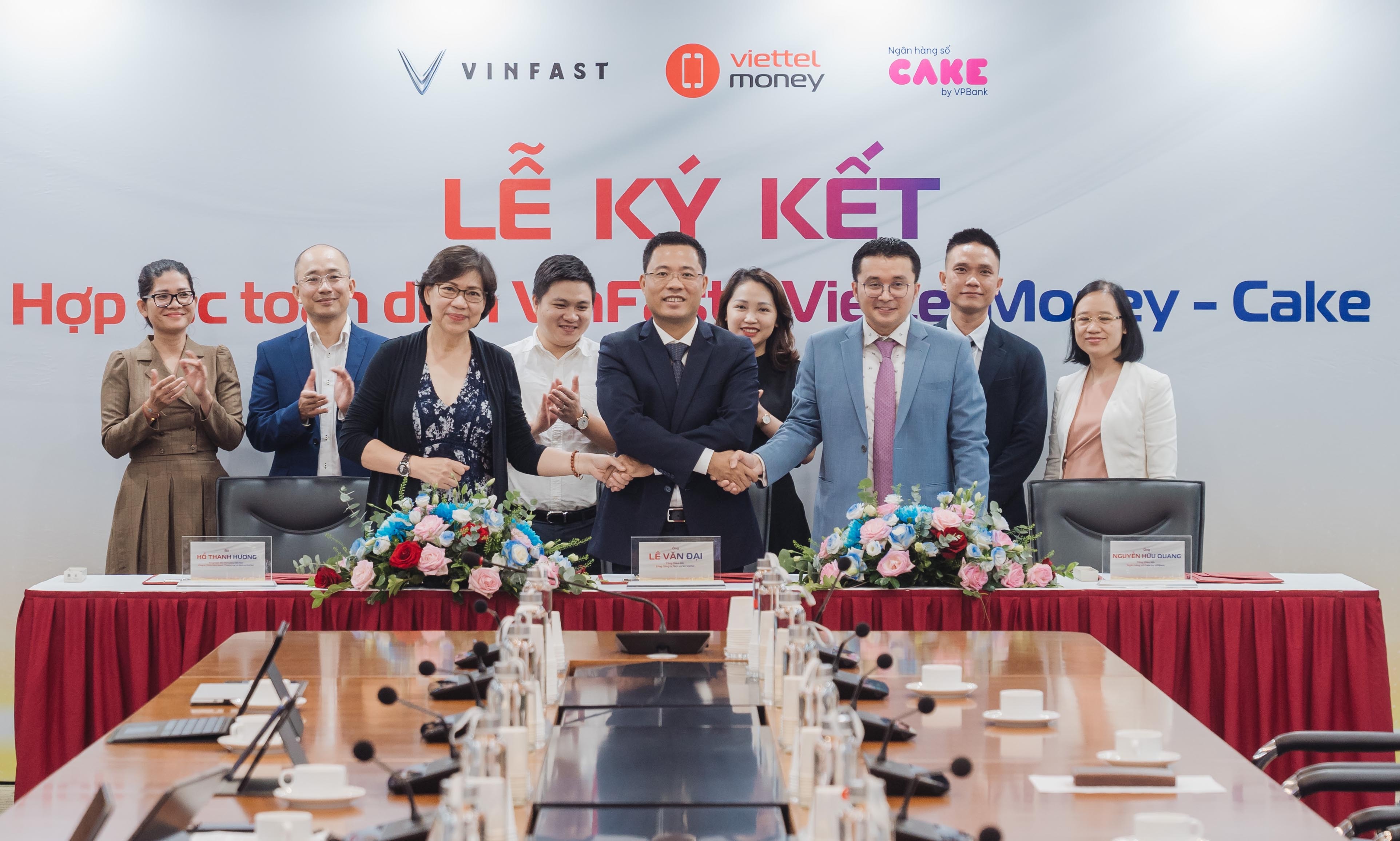 Mua xe máy điện không cần tiền mặt