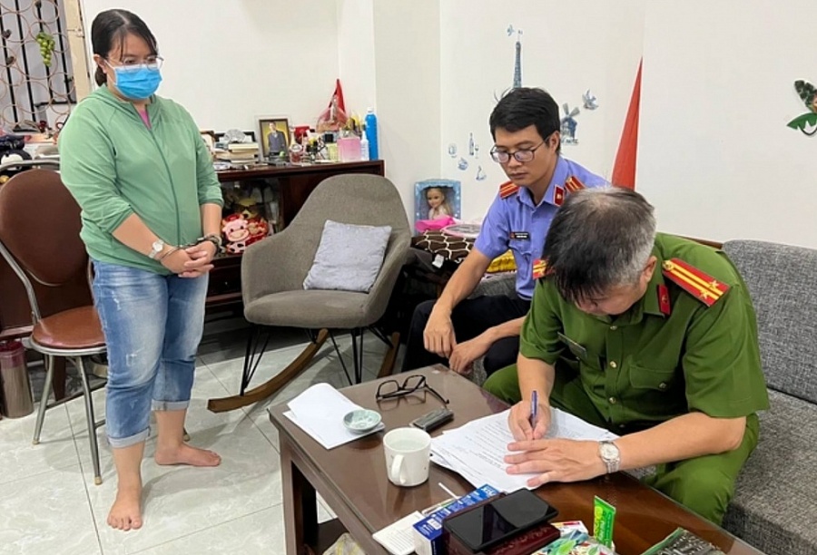 TP.HCM: Tăng cường các biện pháp xử lý nghiêm “tín dụng đen” TP.HCM: Tăng cường các biện pháp xử lý nghiêm “tín dụng đen”