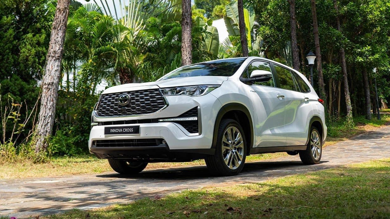 Toyota Innova Cross lộ ảnh nội, ngoại thất trước ngày ra mắt Toyota Innova Cross lộ ảnh nội, ngoại thất trước ngày ra mắt