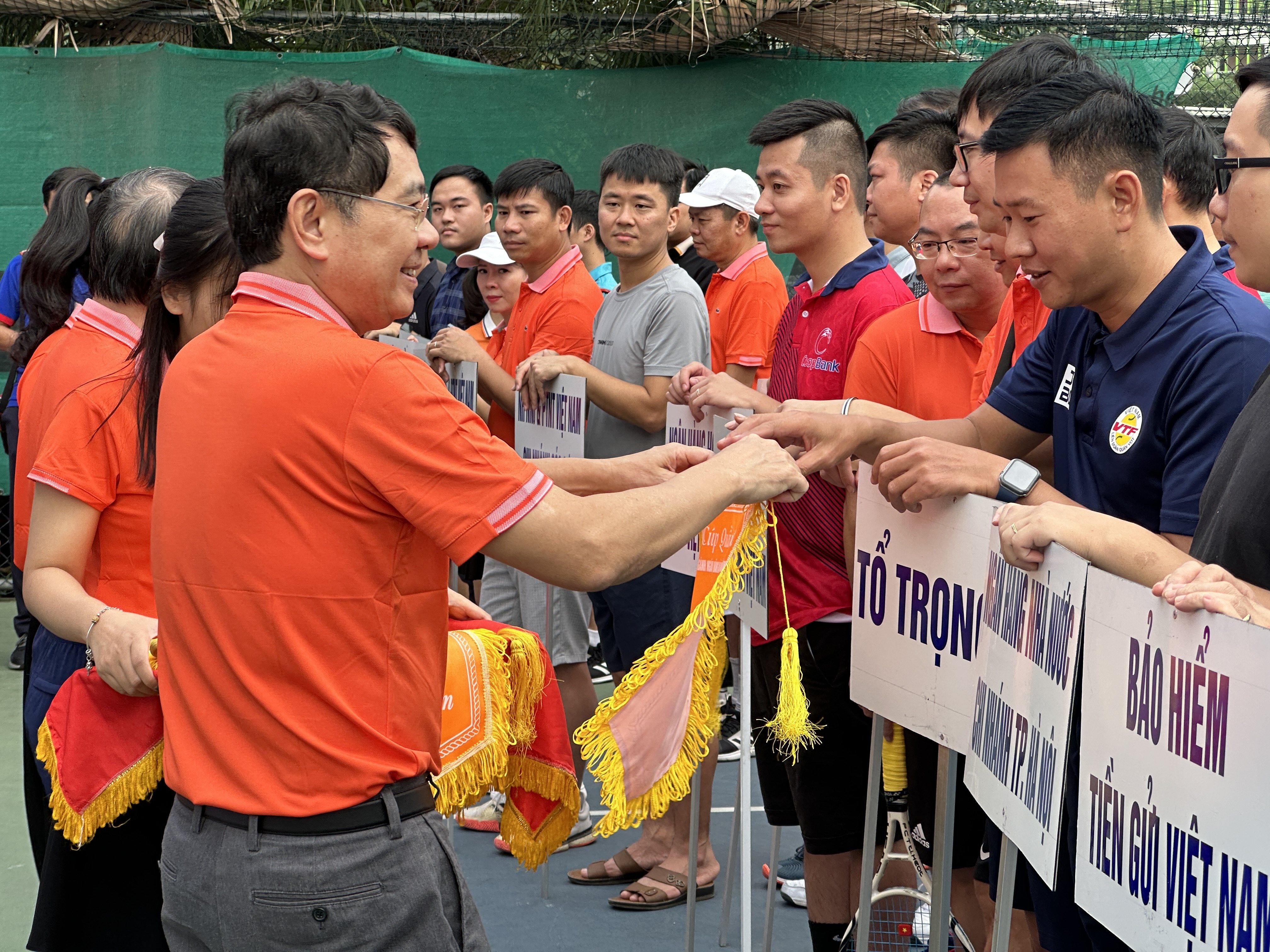 Cúp Quần vợt ngành Ngân hàng Hà Nội lần thứ XXI thành công tốt đẹp