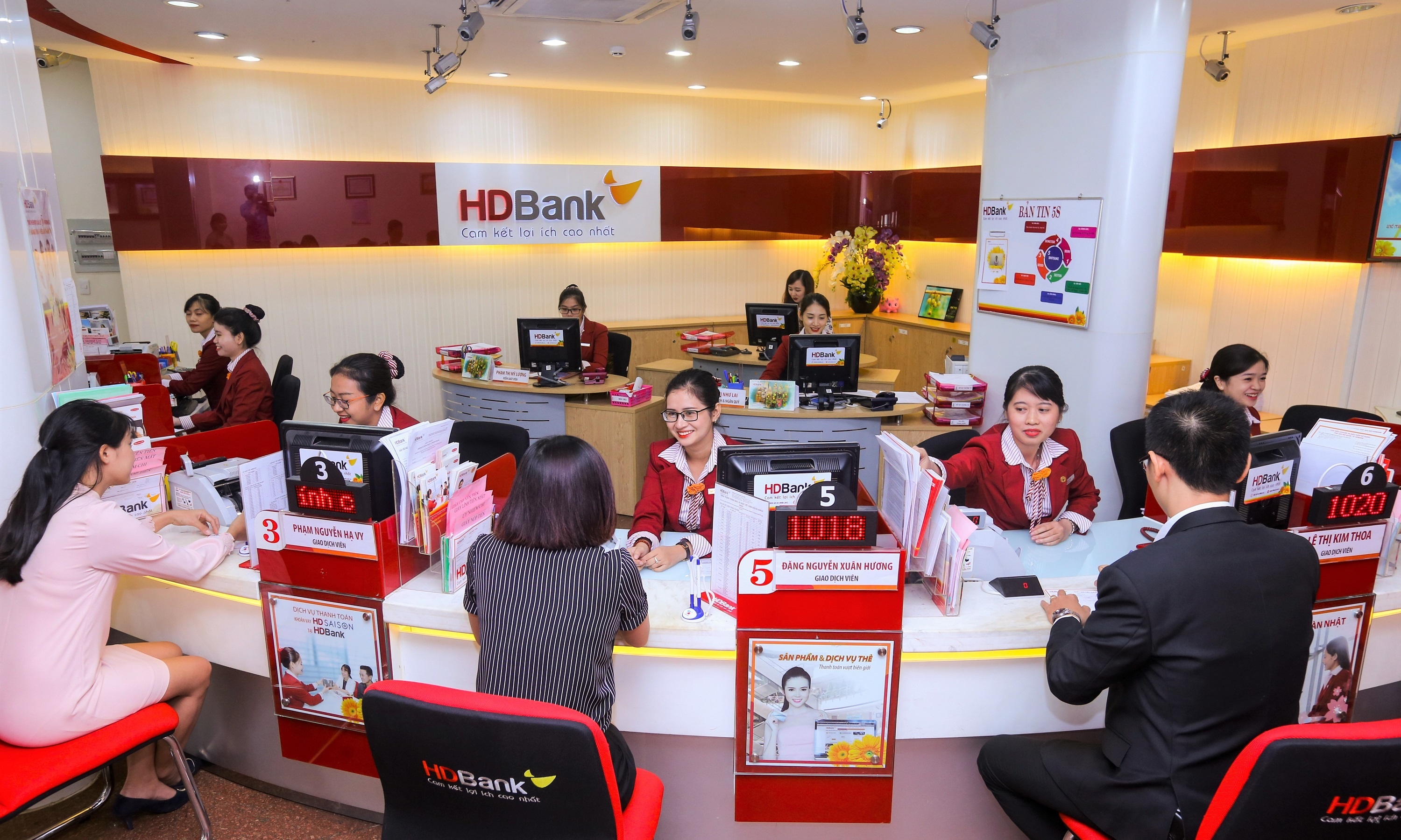 HDBank hướng đến mục tiêu trở thành ngân hàng số hạnh phúc HDBank hướng đến mục tiêu trở thành ngân hàng số hạnh phúc