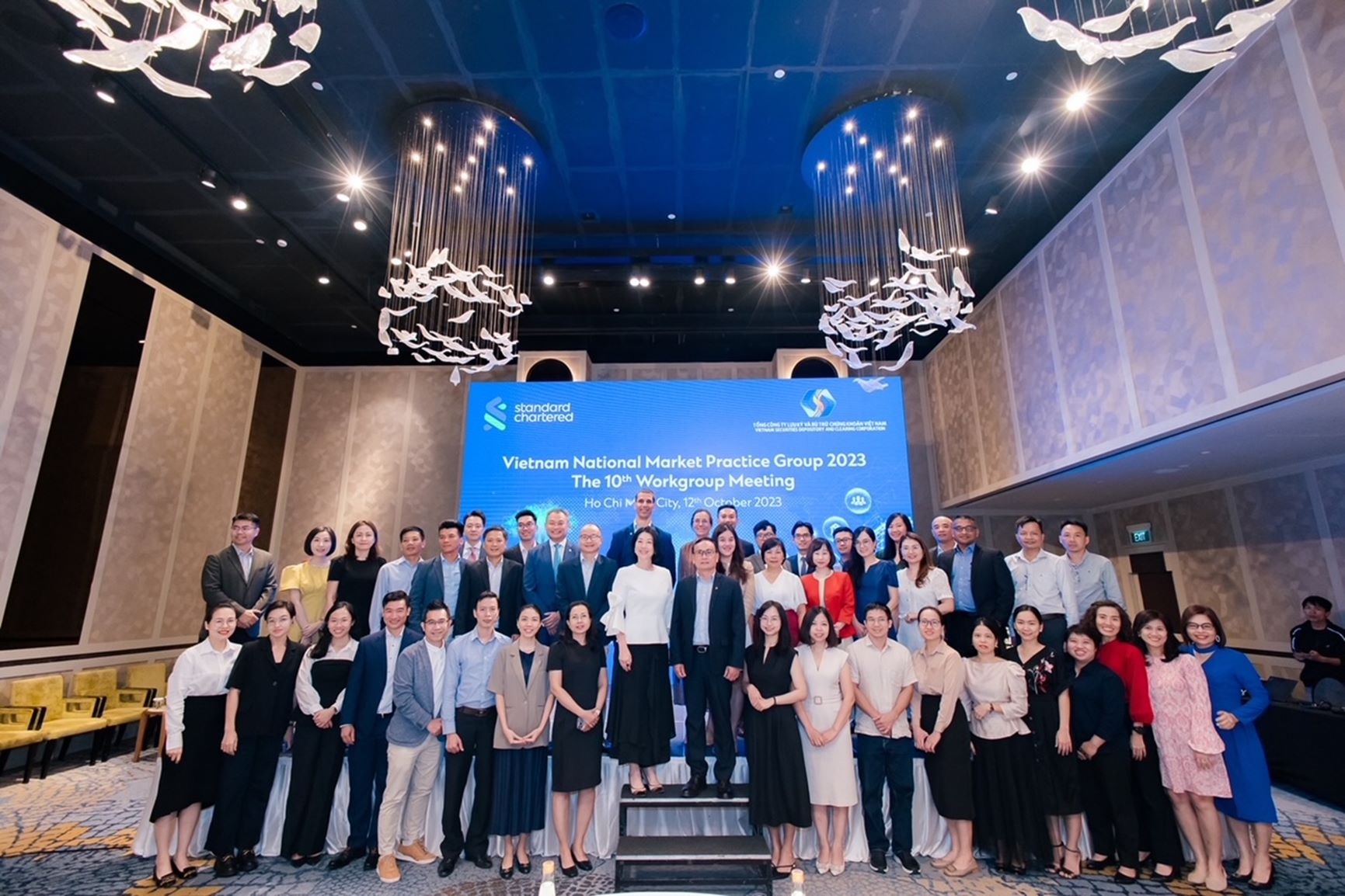 Standard Chartered thúc đẩy phát triển bền vững và số hóa tại Việt Nam