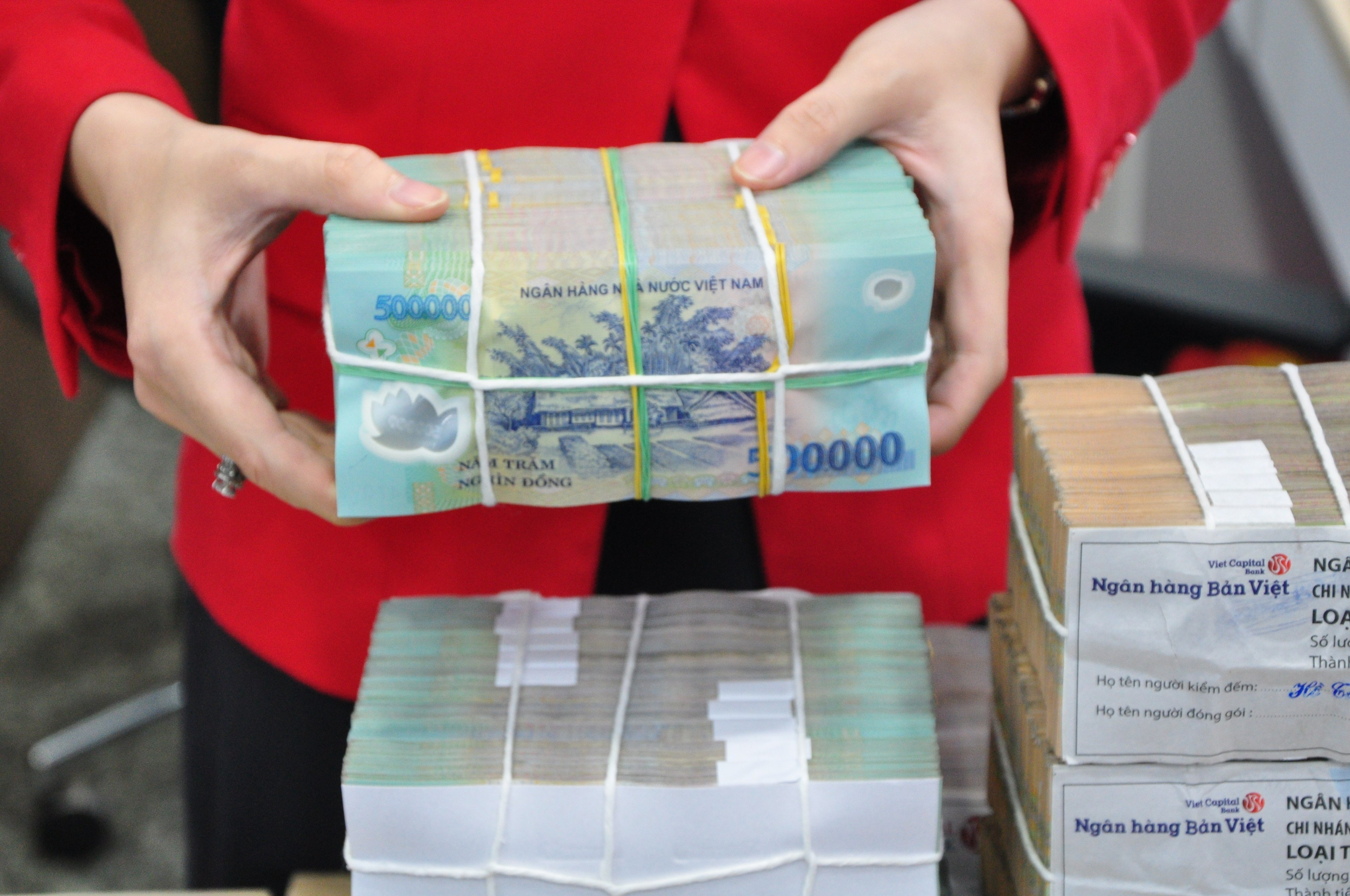 mức tăng trưởng tín dụng hiện tại còn thấp nhưng đang có những tín hiệu tích cực khi tăng nhanh trong thời gian gần đây. mức tăng trưởng tín dụng hiện tại còn thấp nhưng đang có những tín hiệu tích cực khi tăng nhanh trong thời gian gần đây.