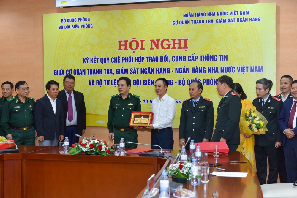 Phối hợp trao đổi, cung cấp thông tin trong lĩnh vực phòng, chống rửa tiền