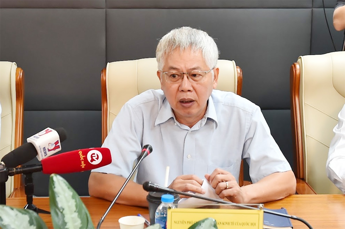 Ông Nguyễn Đức Kiên chia sẻ tại tọa đàm