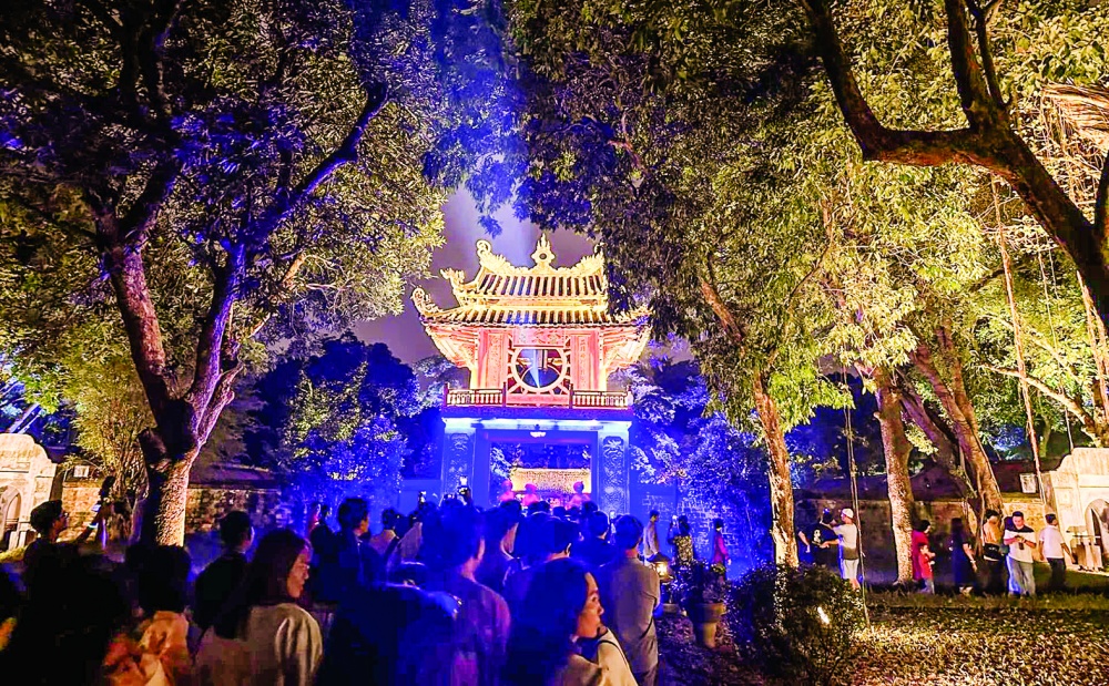 Ánh sáng từ những “tour đêm”