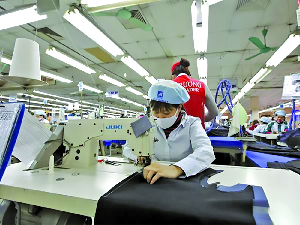 Dù khó khăn, các công ty vẫn cố gắng có phần thưởng Tết như sự động viên, san sẻ và thể hiện văn hóa của doanh nghiệp